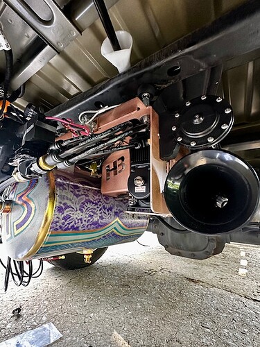 2025 Hornblasters Tank and Bracket 2